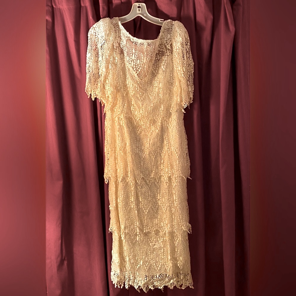 Beautiful white lace dress!!